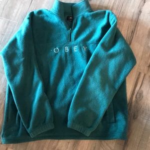 Pullover fleece